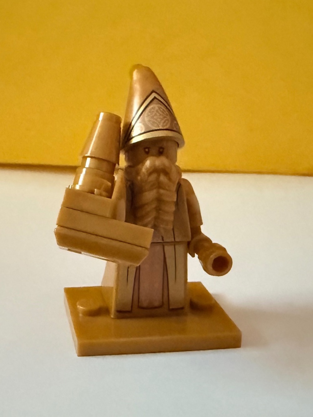 The Architect of Hogwarts gold minifigure